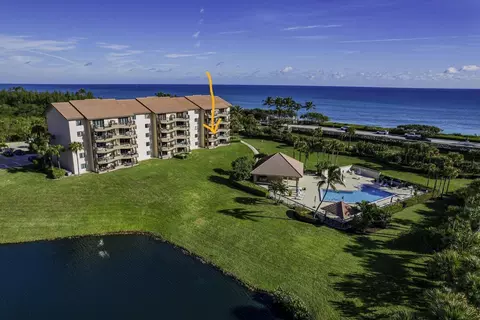 101 Ocean Bluffs Blvd #202, Jupiter, FL 33477