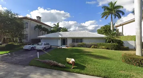 949 Banyan Drive Dr, Delray Beach, FL 33483