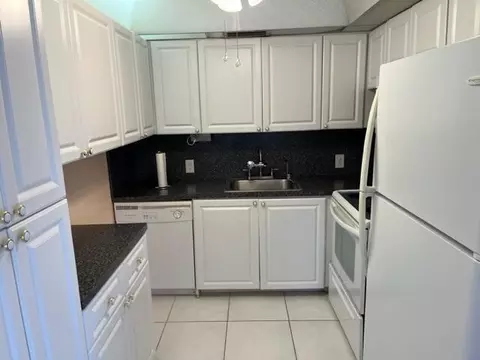 324 Brighton H #324, Boca Raton, FL 33434