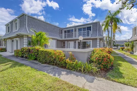 2704 Vision Dr, Palm Beach Gardens, FL 33418