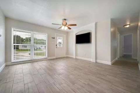 601 Holly Ave, Fort Pierce, FL 34982