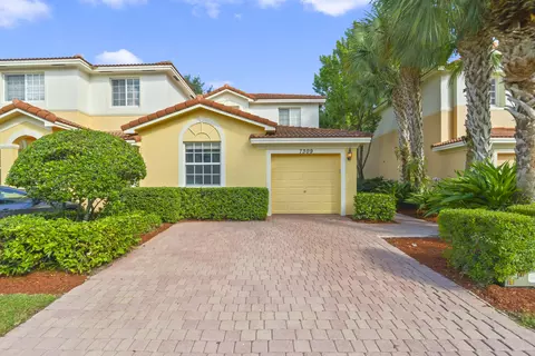 7309 Briella Dr, Boynton Beach, FL 33437