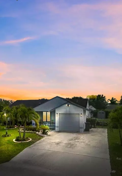 249 SW 9th Cir, Delray Beach, FL 33444
