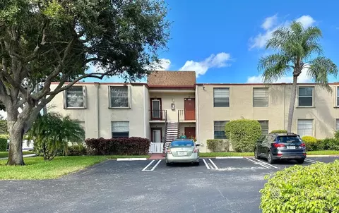 15 Willowbrook Ln #102, Delray Beach, FL 33446