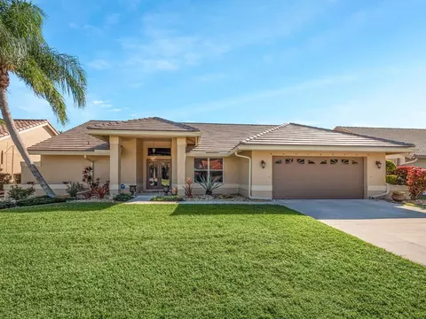 5864 Wedgewood Village Cir, Lake Worth, FL 33463
