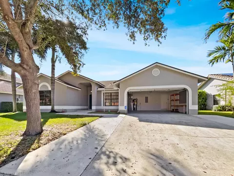 4534 NW 50th Ct, Coconut Creek, FL 33073