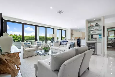 2275 S Ocean Blvd #201A, Palm Beach, FL 33480