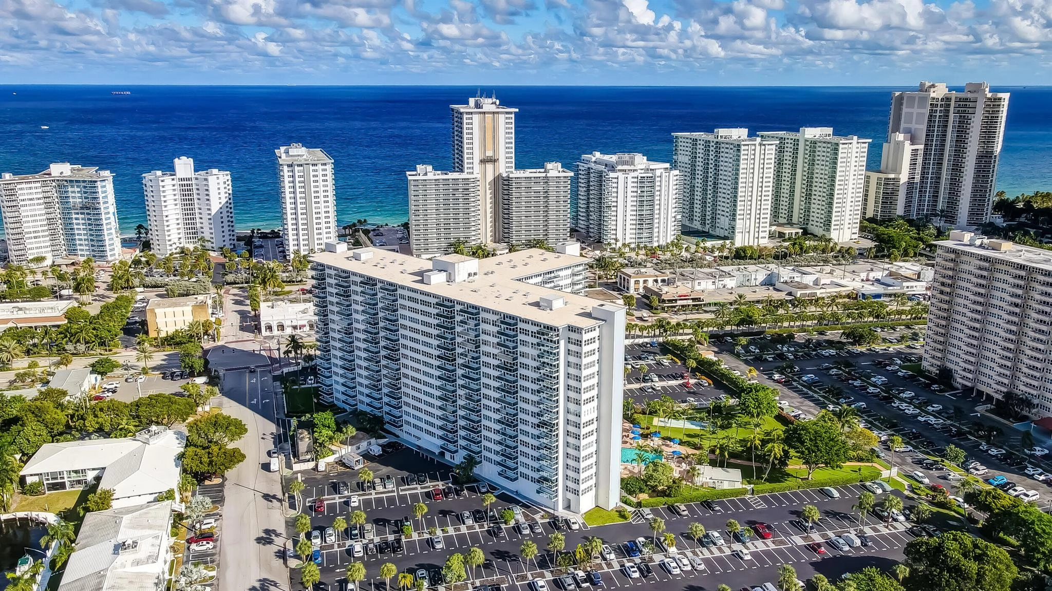 3300 NE 36th St Unit 1202  