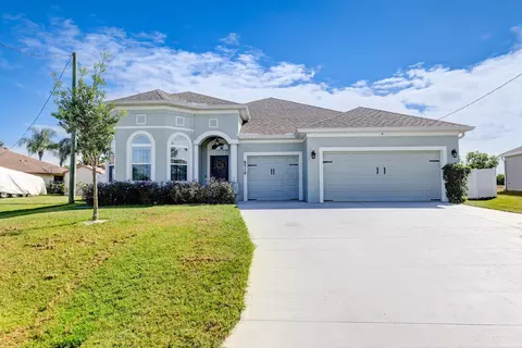 6710 NW Monoco Ct, Port Saint Lucie, FL 34983