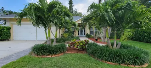 2066 Vitex Ln, North Palm Beach, FL 33408
