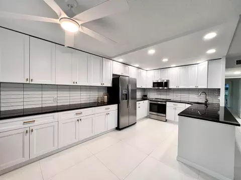 102 Greenbrier C, West Palm Beach, FL 33417