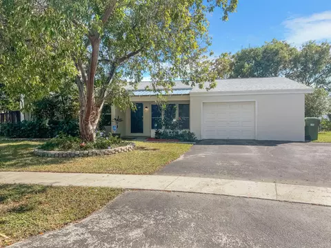 9830 NW 3rd St, Pembroke Pines, FL 33024