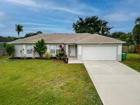 834 SW Nichols Ter, Port Saint Lucie, FL 34953