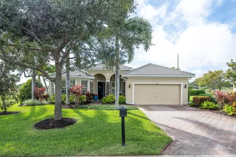 4265 Diamond Sq, Vero Beach, FL 32967
