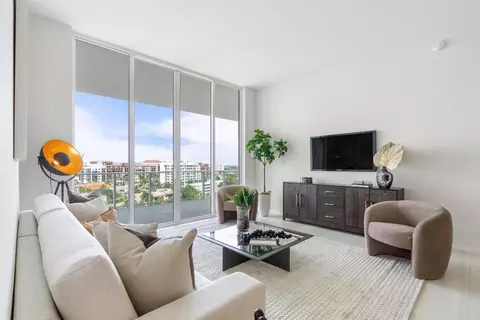 200 SE Mizner Blvd #914, Boca Raton, FL 33432