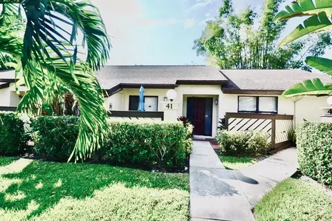 41 Copper Pod Ct, Royal Palm Beach, FL 33411