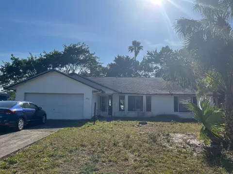 2250 SE Shelter Dr, Port Saint Lucie, FL 34952