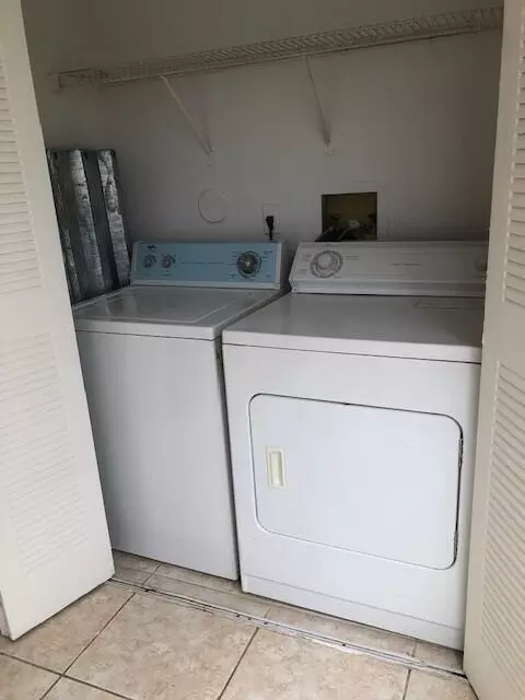 1401 Village #514, West Palm Beach, FL 33409