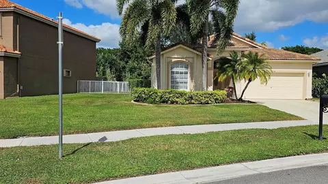 3614 Old Lighthouse Cir, Wellington, FL 33414