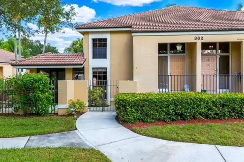 362 Prestwick Cir #1, Palm Beach Gardens, FL 33418