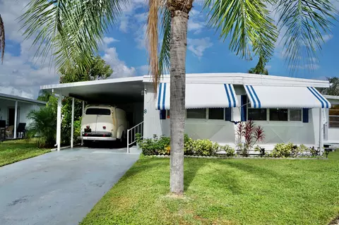 8 Placido Ln, Port Saint Lucie, FL 34952