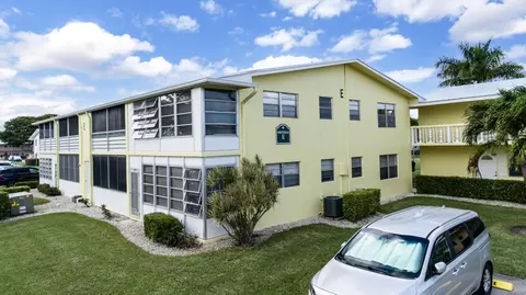 116 Sheffield E #116, West Palm Beach, FL 33417