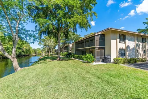 147 Deer Creek Blvd #407, Deerfield Beach, FL 33442