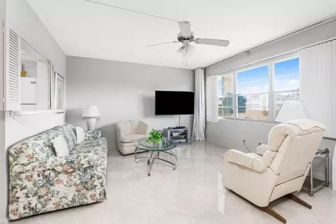 3007 Cambridge A #3007, Deerfield Beach, FL 33442