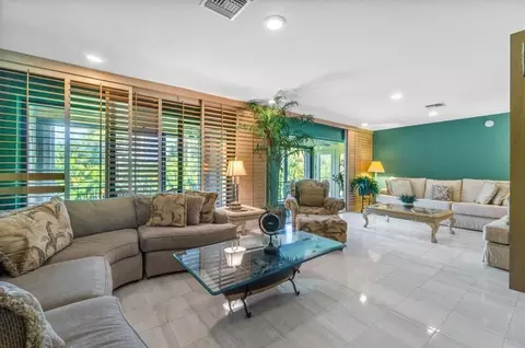 1723 Consulate Pl #202, West Palm Beach, FL 33401