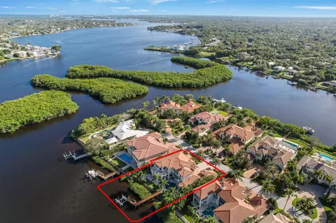 19121 SE Reach Island Ln, Jupiter, FL 33458