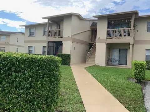1790 Abbey #203, West Palm Beach, FL 33415
