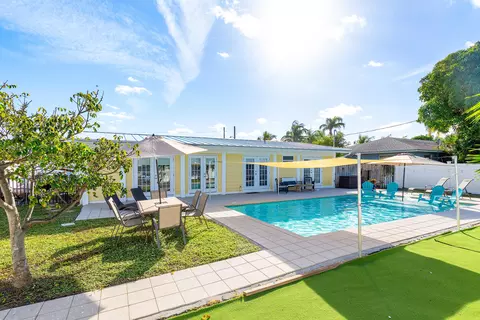 811 W Ocean Ave, Lantana, FL 33462