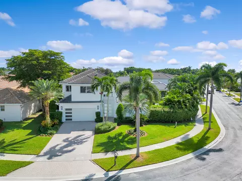 5782 Regency Cir, Boca Raton, FL 33496