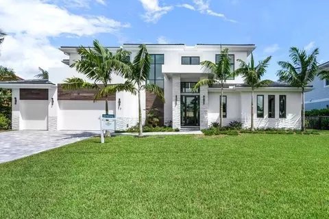 23 Teach Rd, Palm Beach Gardens, FL 33410