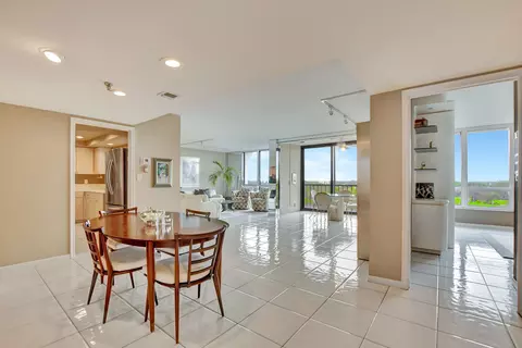 7802 Lakeside #786, Boca Raton, FL 33434
