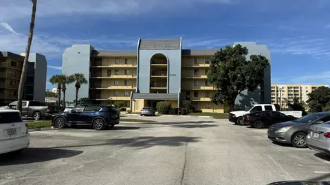 2828 Tennis Clb #305, West Palm Beach, FL 33417