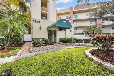 9539 Weldon #F314, Tamarac, FL 33321