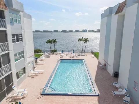 1502 S Lakeside Dr # 401, Lake Worth Beach, FL 33460