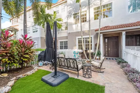 106 Ocean Cay Way, Hypoluxo, FL 33462