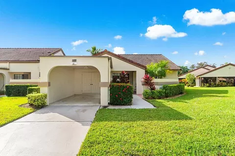 5561 Parkwalk Cir E, Boynton Beach, FL 33472