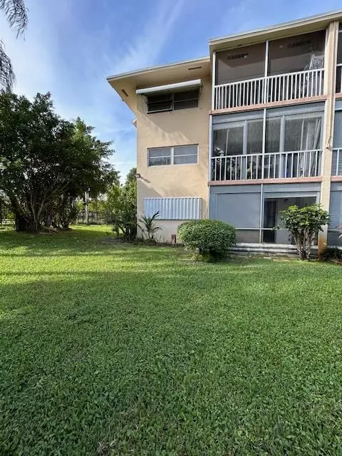 5200 Washington #109, Hollywood, FL 33021