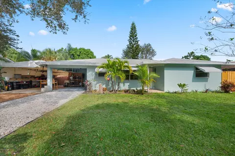 117 E Riverside Dr, Jupiter, FL 33469