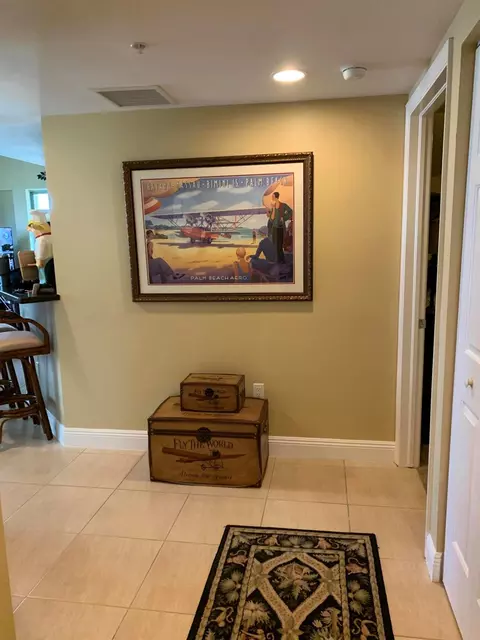 610 Clematis St #814, West Palm Beach, FL 33401