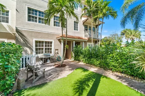 121 Ocean Cay Way, Hypoluxo, FL 33462
