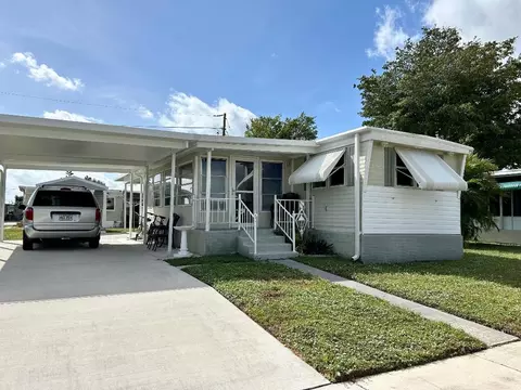 4454 Mockingbird Dr, Boynton Beach, FL 33436