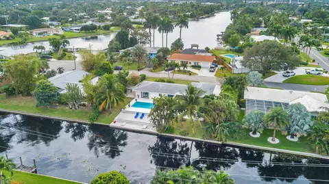 1516 Wagner Cir, West Palm Beach, FL 33406