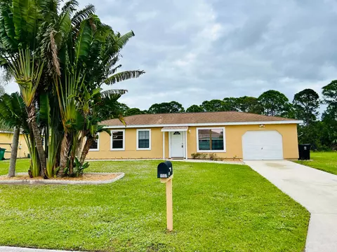 1557 SE Belcrest St, Port Saint Lucie, FL 34952