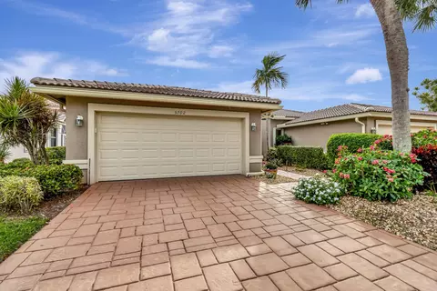 5702 Emerald Cay Ter, Boynton Beach, FL 33437