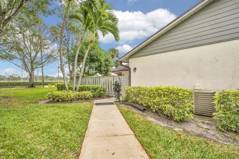1319 Peppertree Trl #A, Fort Pierce, FL 34950
