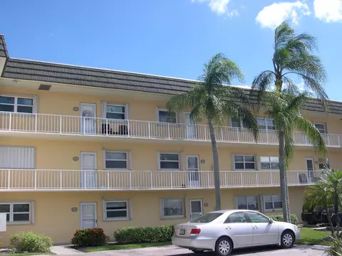 1351 Bayshore Dr #307, Fort Pierce, FL 34949